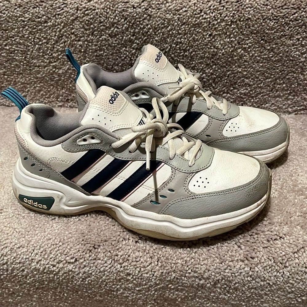 Adidas sneakers women’s 8.5